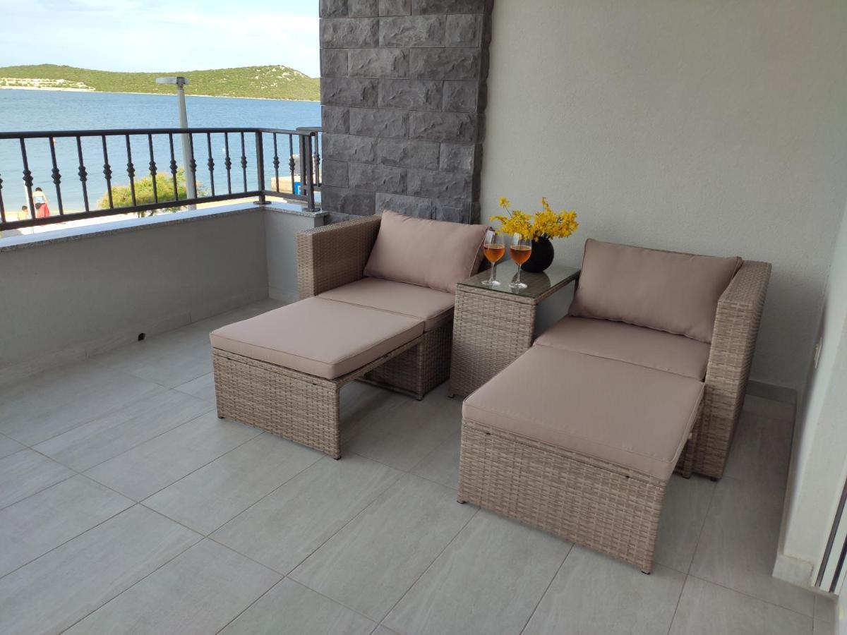 Apartmani Sara 2 Бетина Екстер'єр фото
