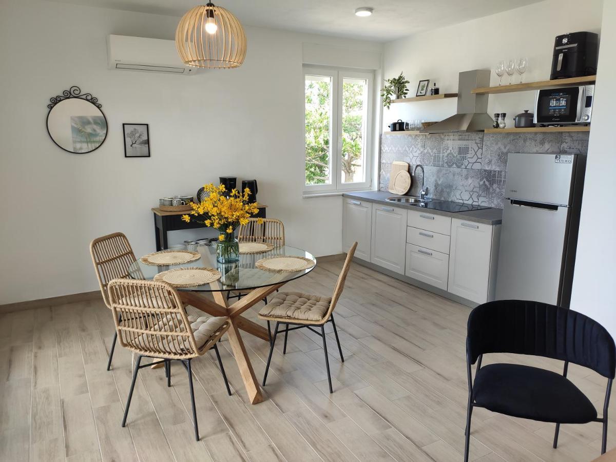 Apartmani Sara 2 Бетина Екстер'єр фото