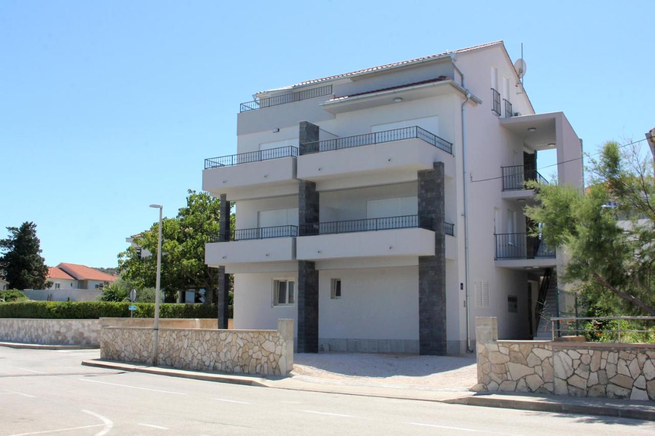Apartmani Sara 2 Бетина Екстер'єр фото